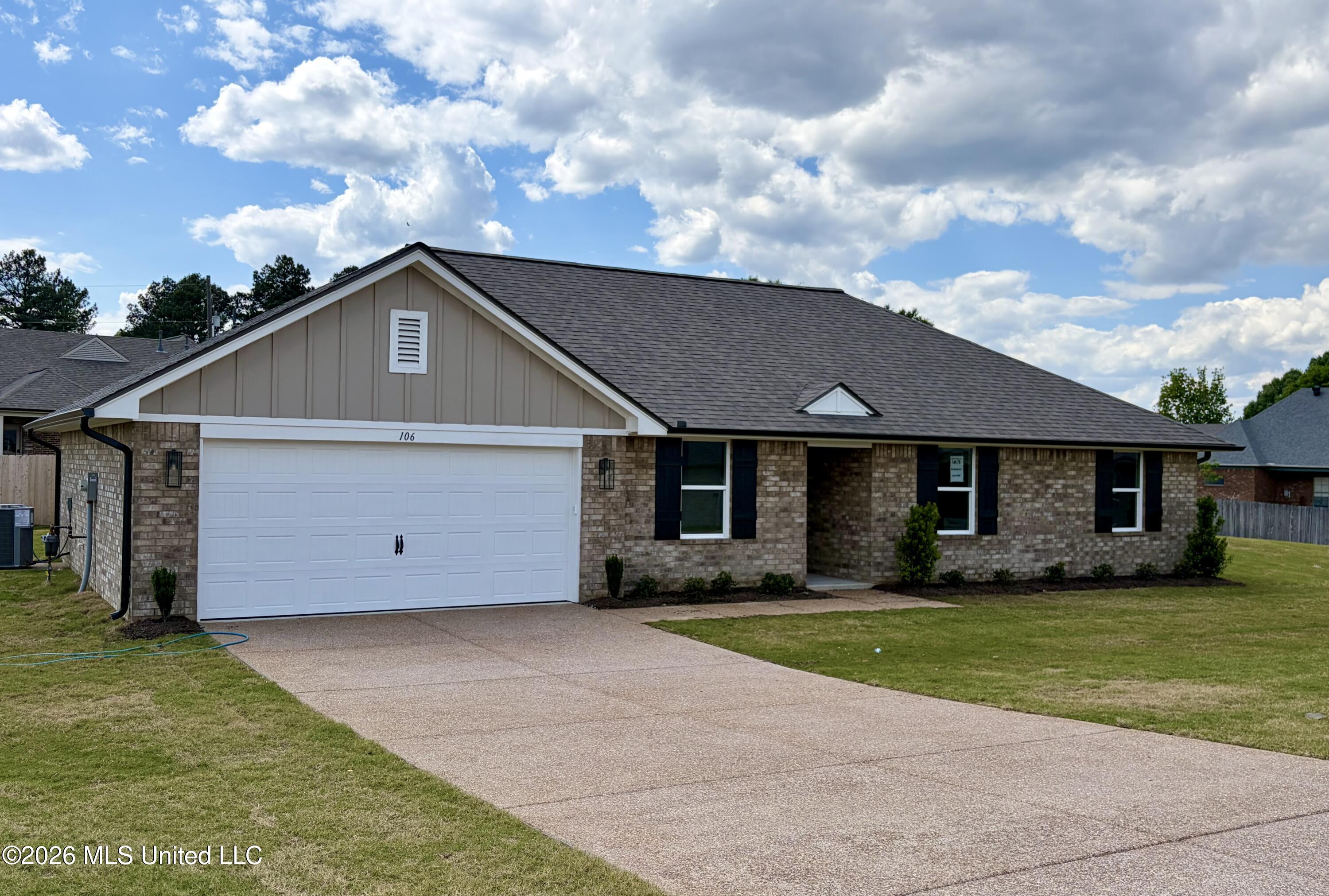 106 Red Bird Cove Property Photo 1