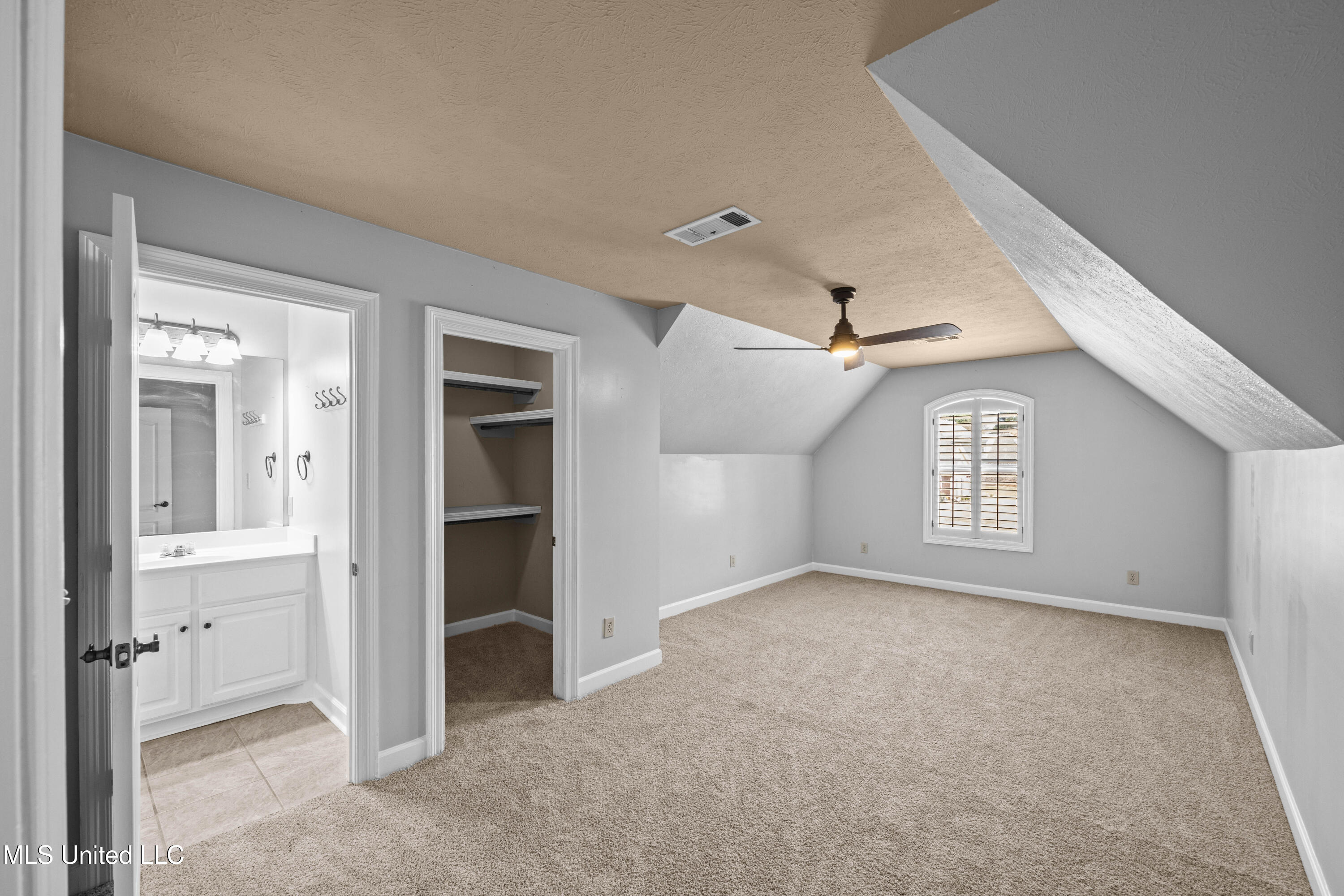 123 Oakhurst Drive Property Photo 22