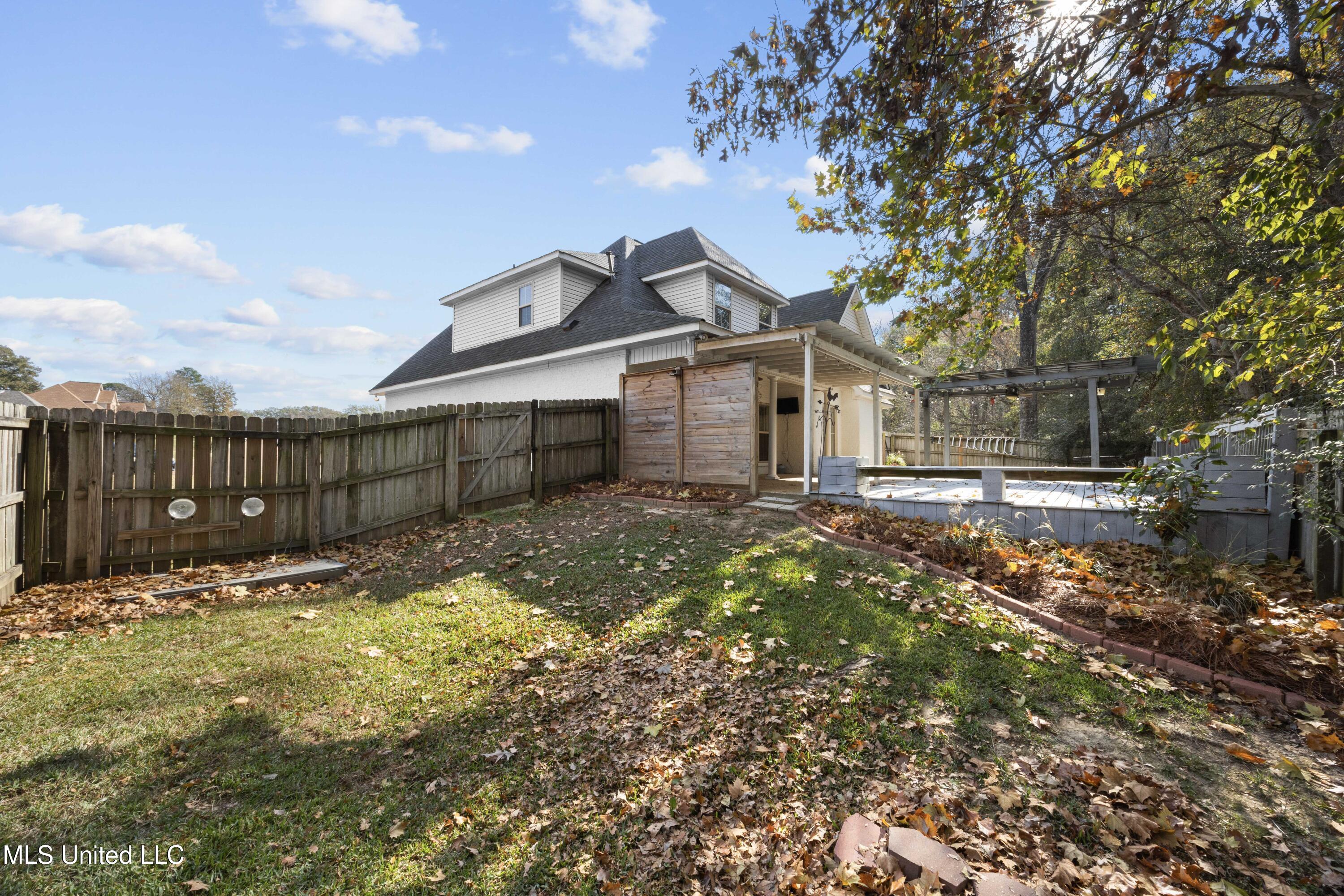123 Oakhurst Drive Property Photo 32