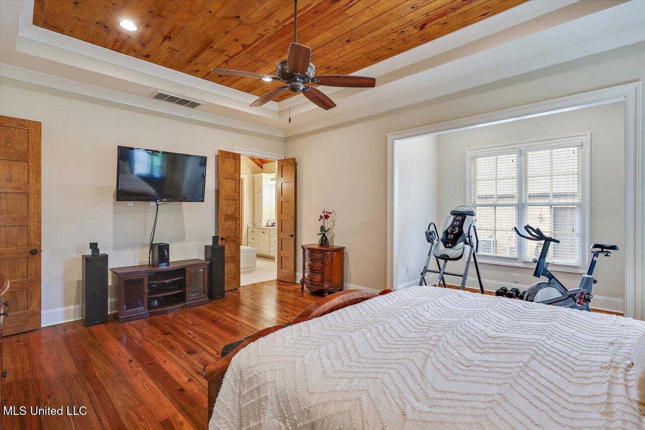 213 Ironwood Plantation Boulevard Property Photo 16