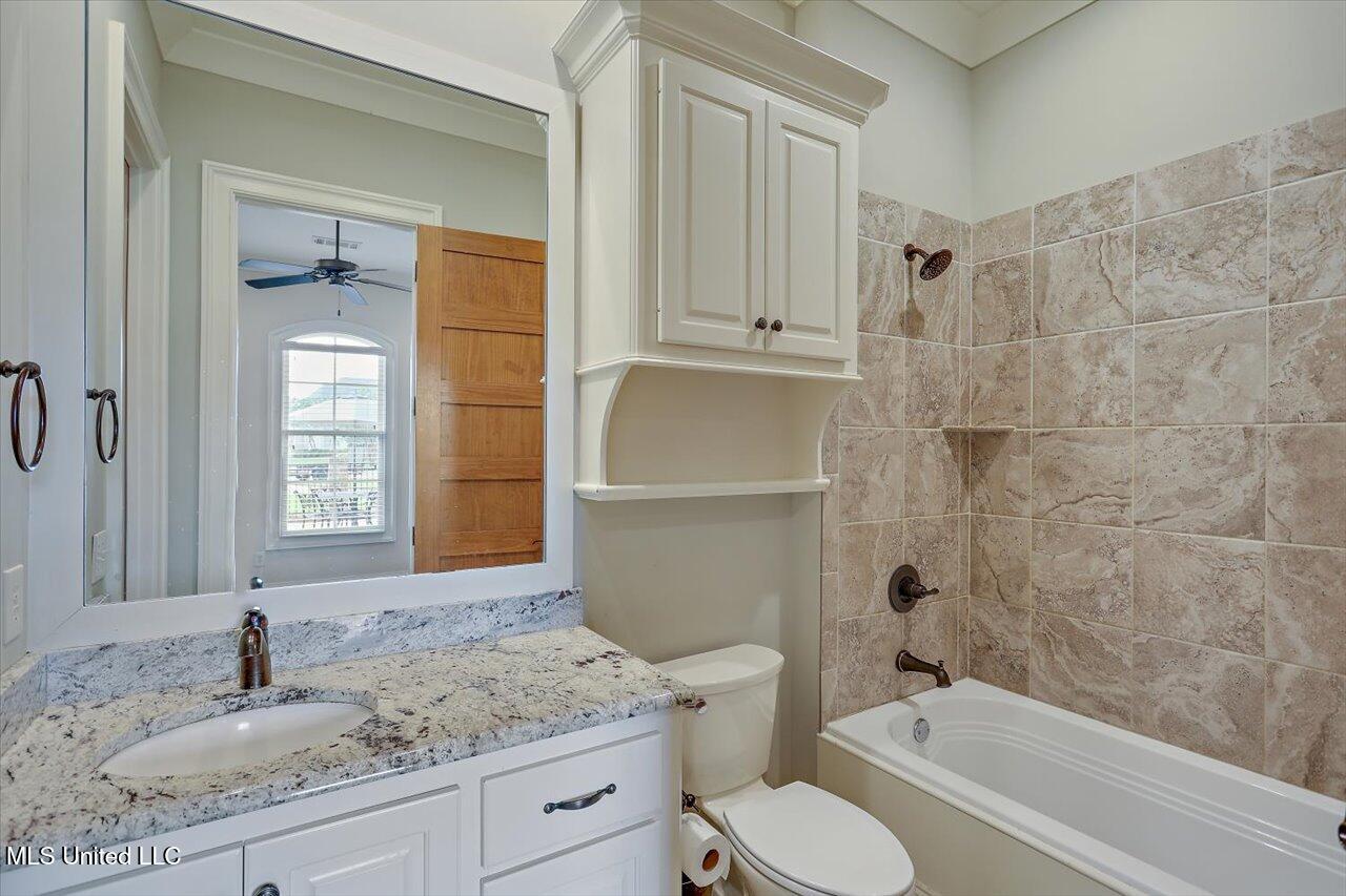213 Ironwood Plantation Boulevard Property Photo 23