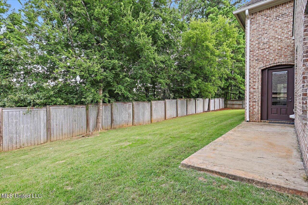 213 Ironwood Plantation Boulevard Property Photo 43