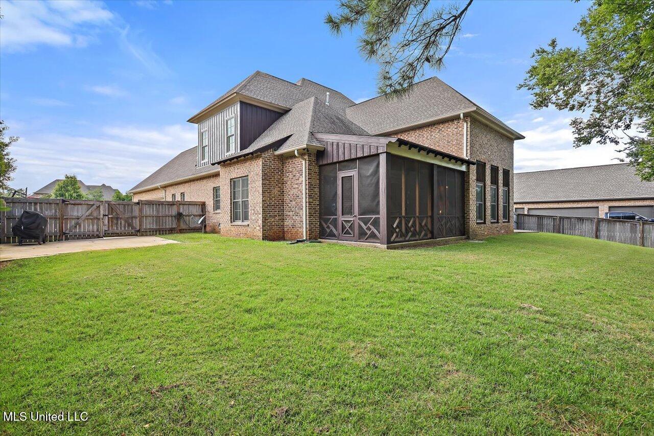 213 Ironwood Plantation Boulevard Property Photo 44