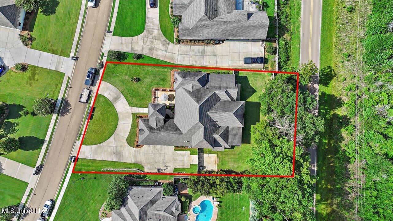 213 Ironwood Plantation Boulevard Property Photo 45