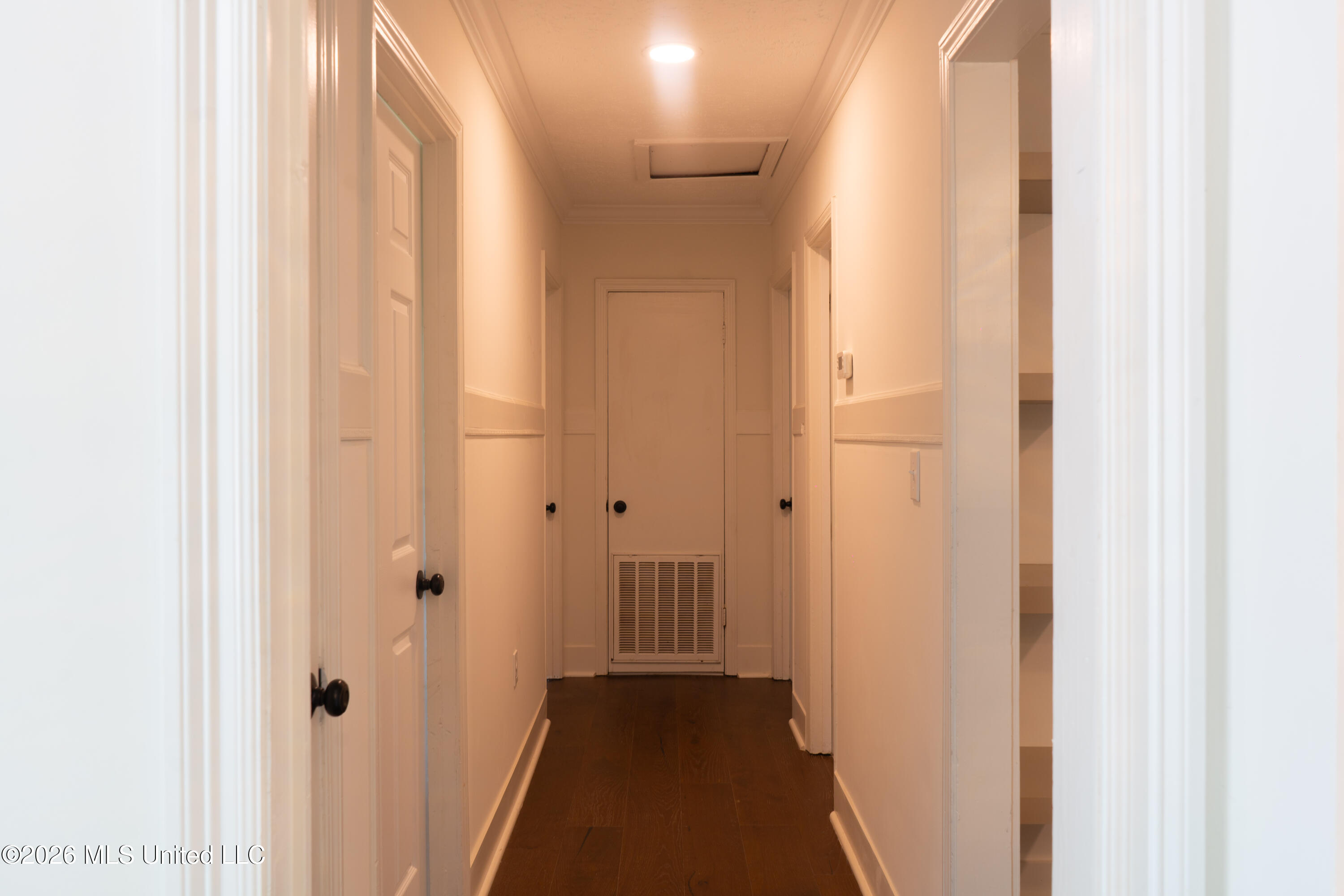 352 Beverly Circle Property Photo 25