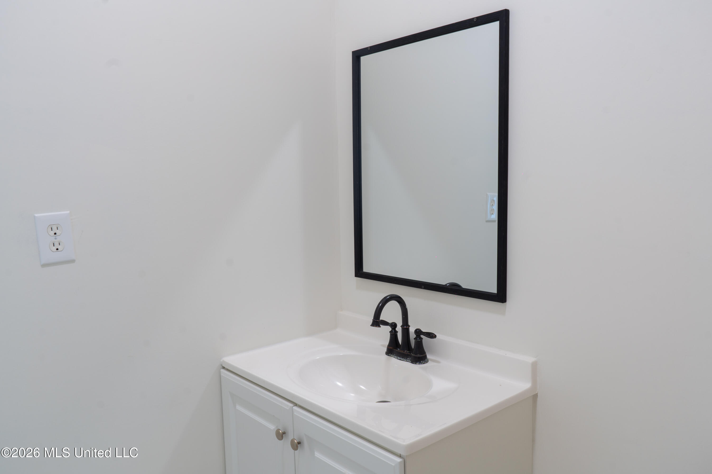352 Beverly Circle Property Photo 31