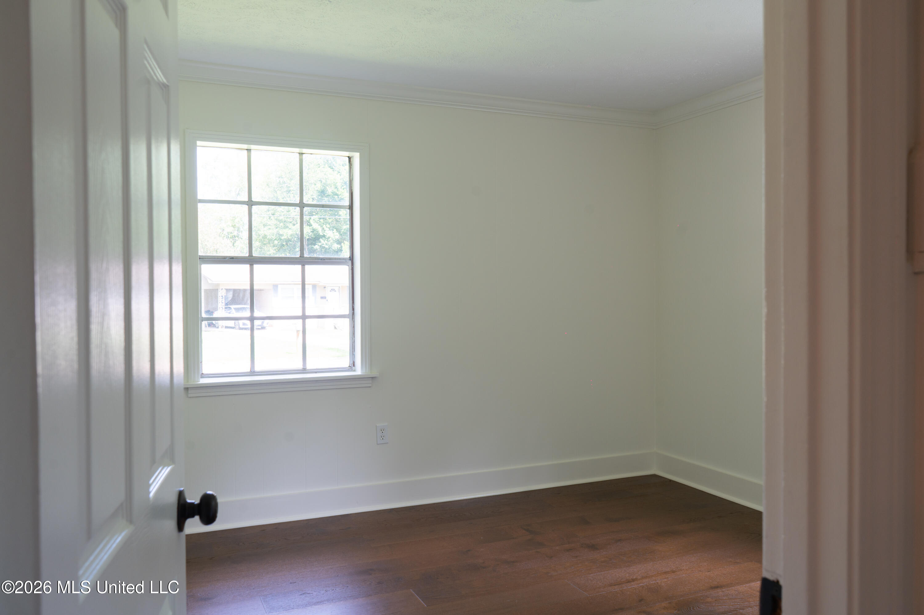 352 Beverly Circle Property Photo 38