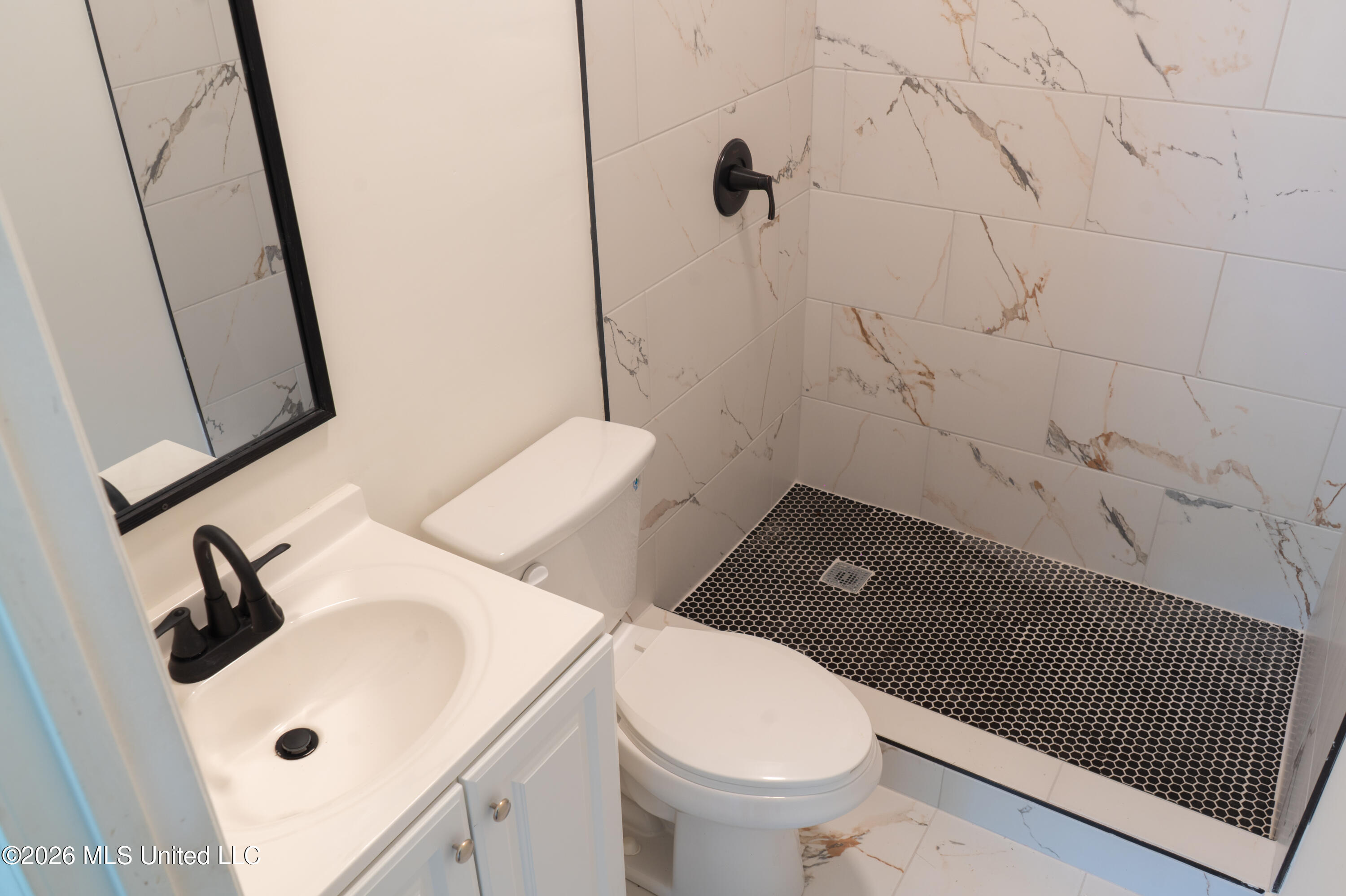 352 Beverly Circle Property Photo 41