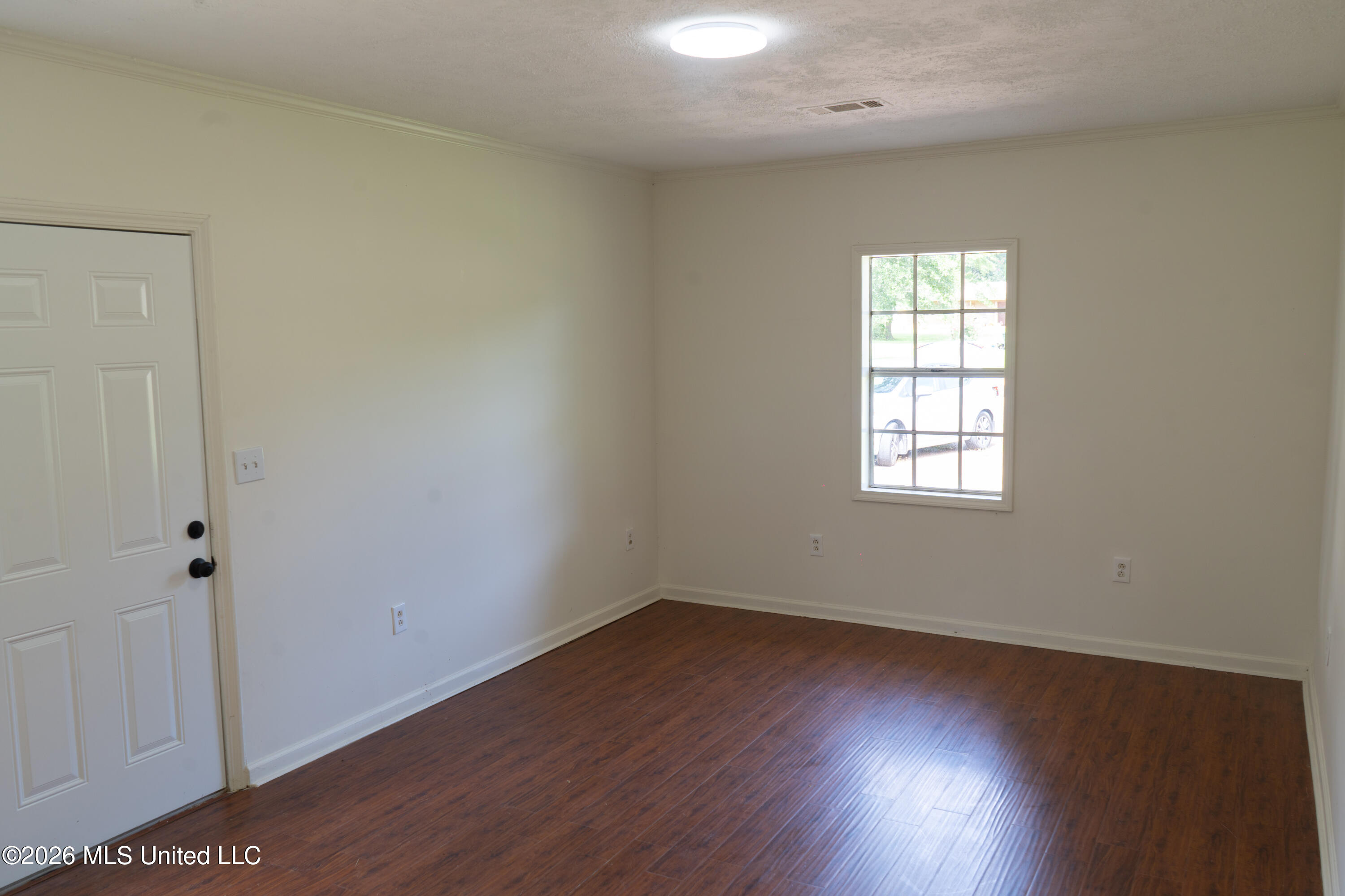 352 Beverly Circle Property Photo 48