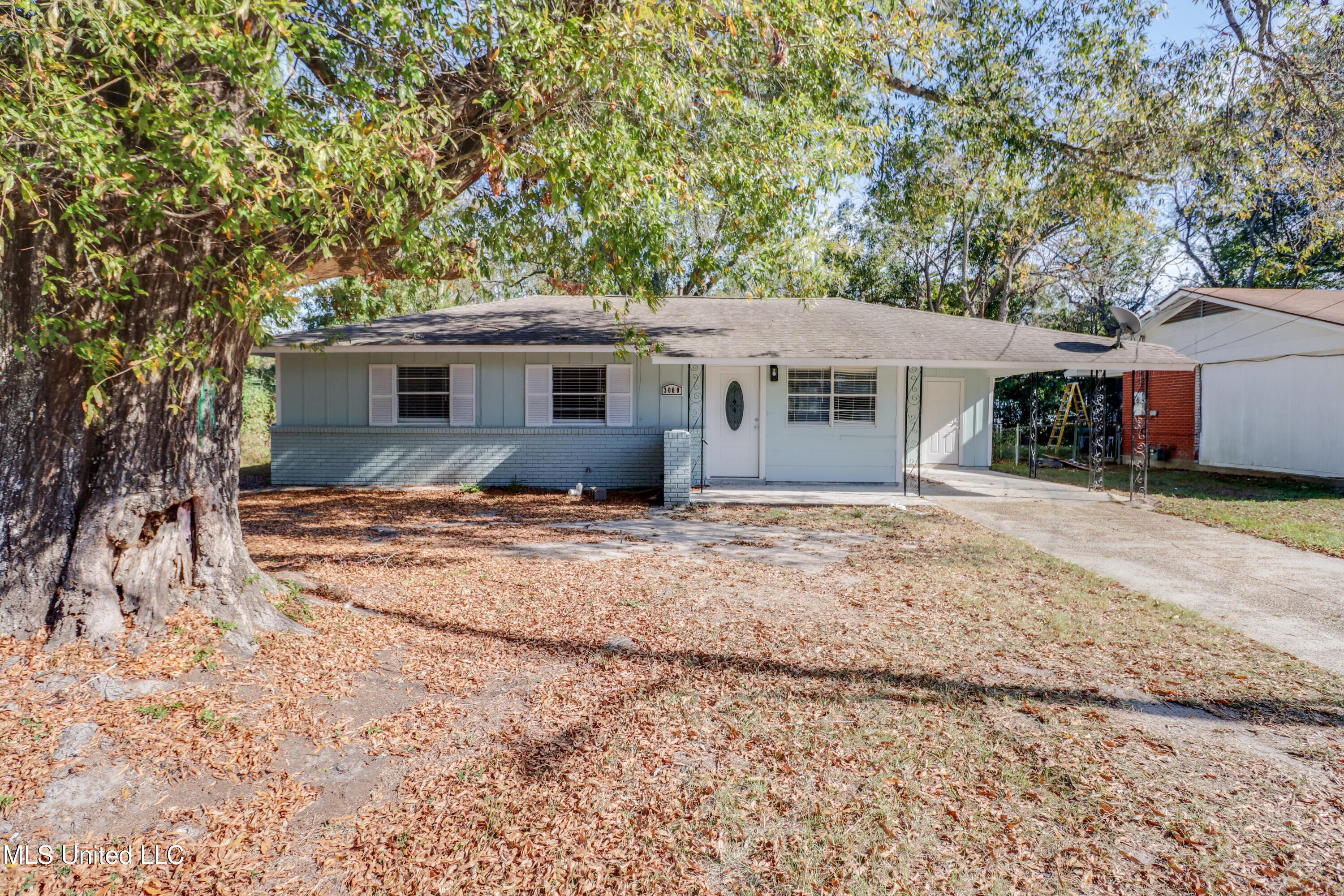 3000 Brookwood Avenue Property Photo 2