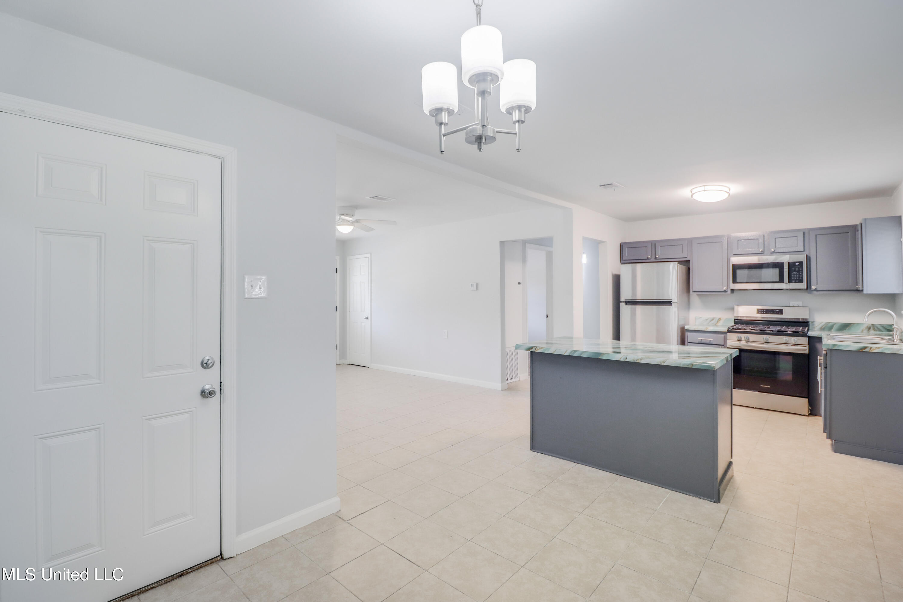 3000 Brookwood Avenue Property Photo 8