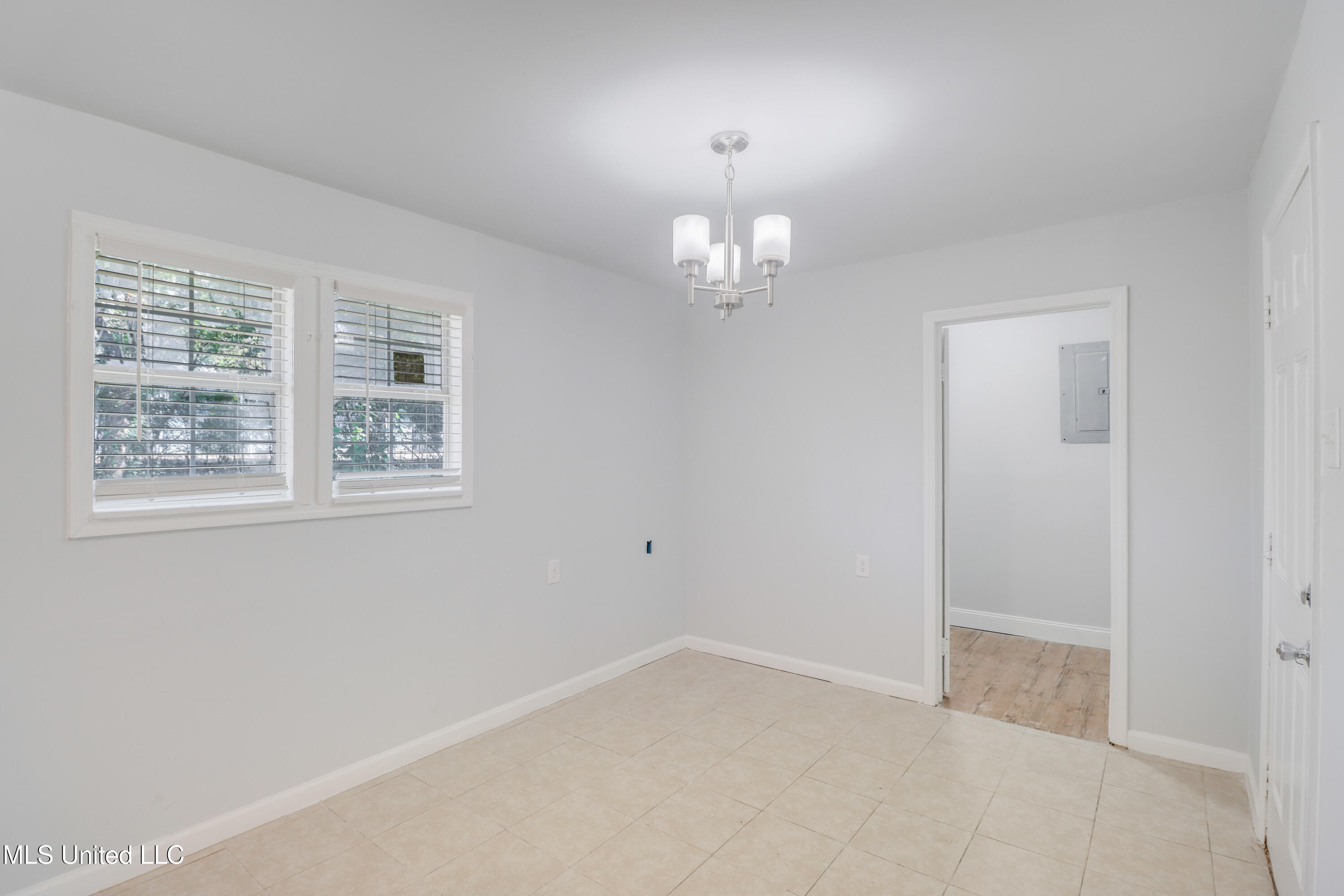 3000 Brookwood Avenue Property Photo 9