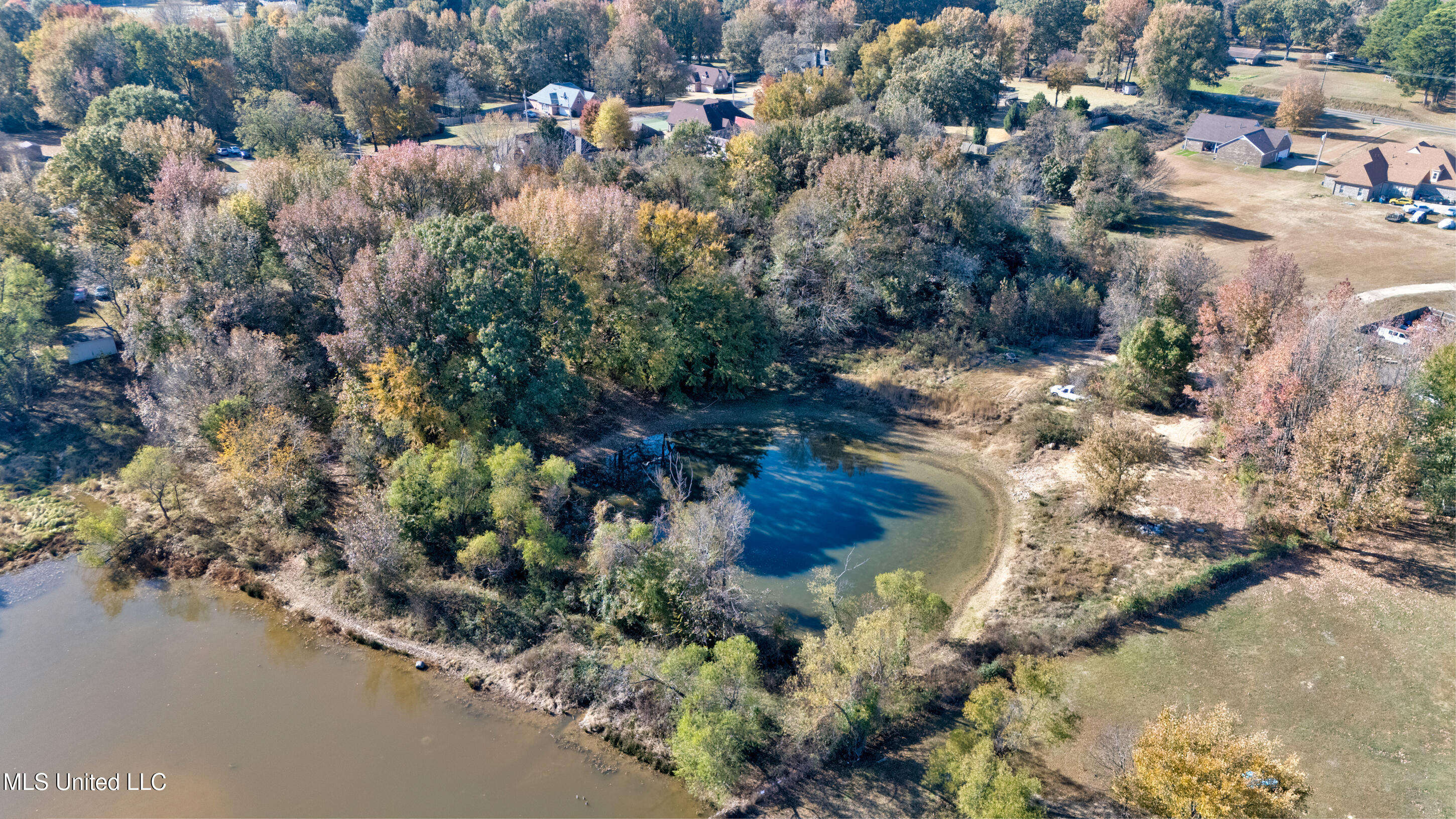 Horn Lake Rd Property Photo 4