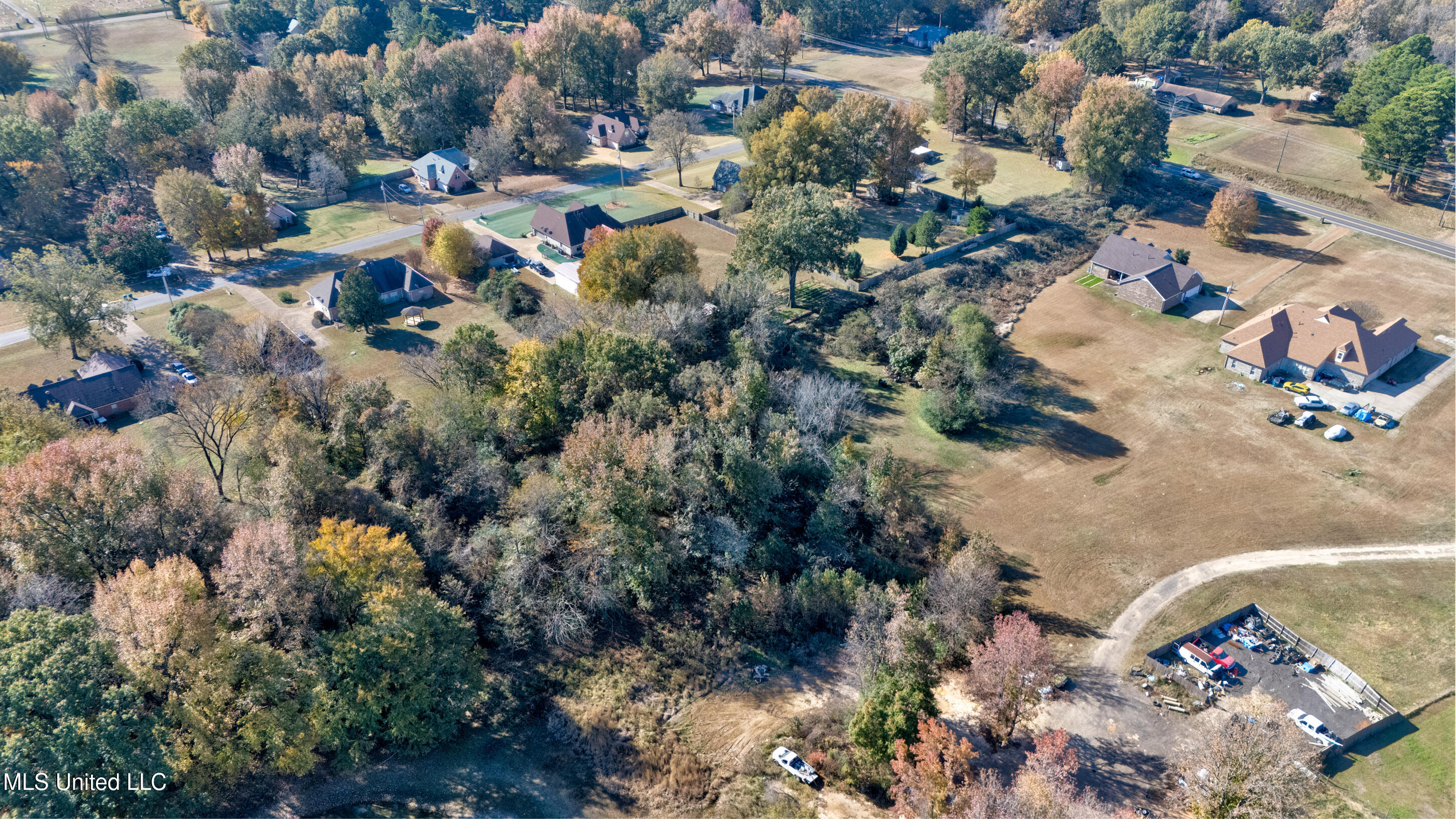 Horn Lake Rd Property Photo 5