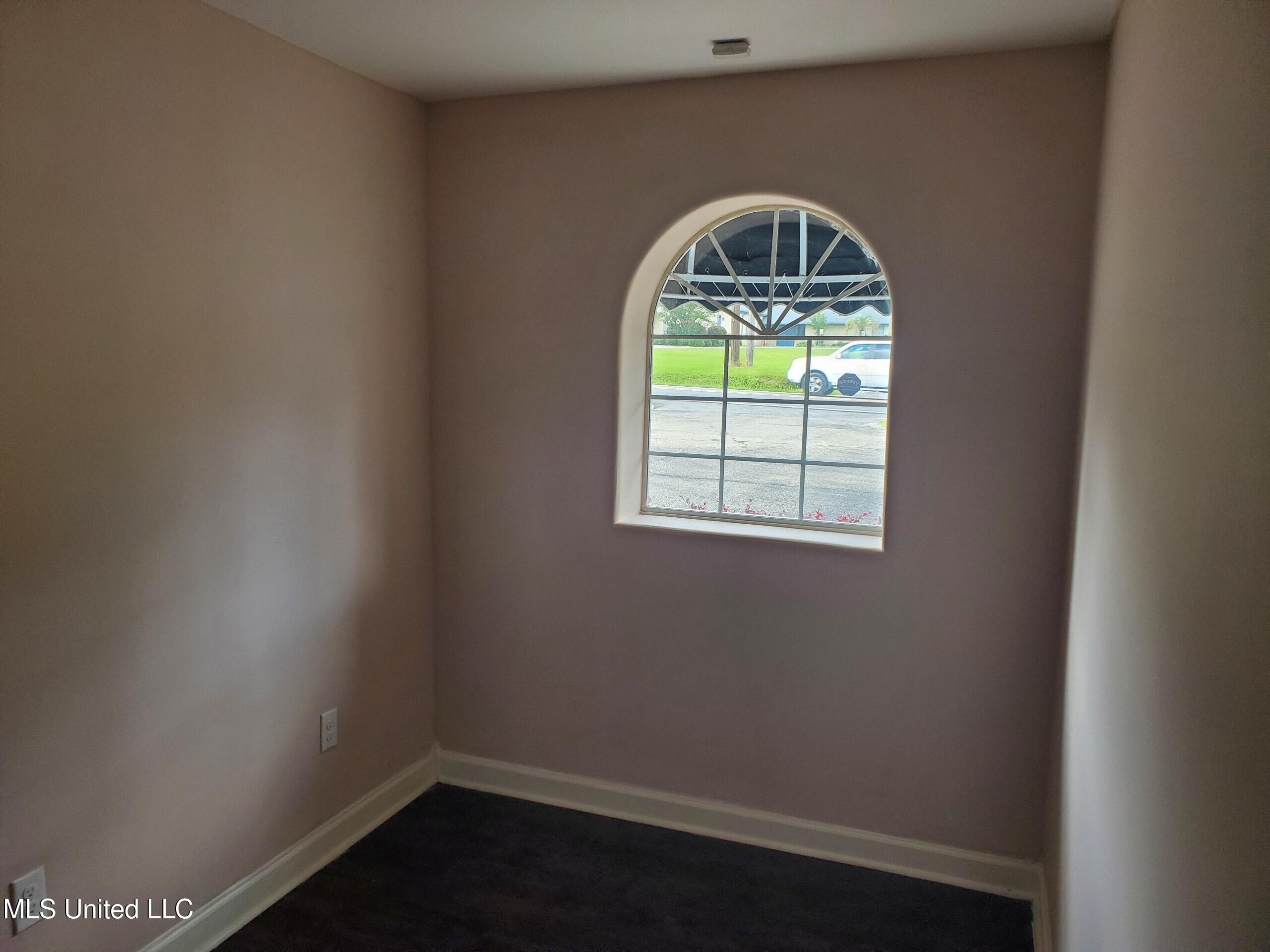 12473 Dedeaux Road Property Photo 4