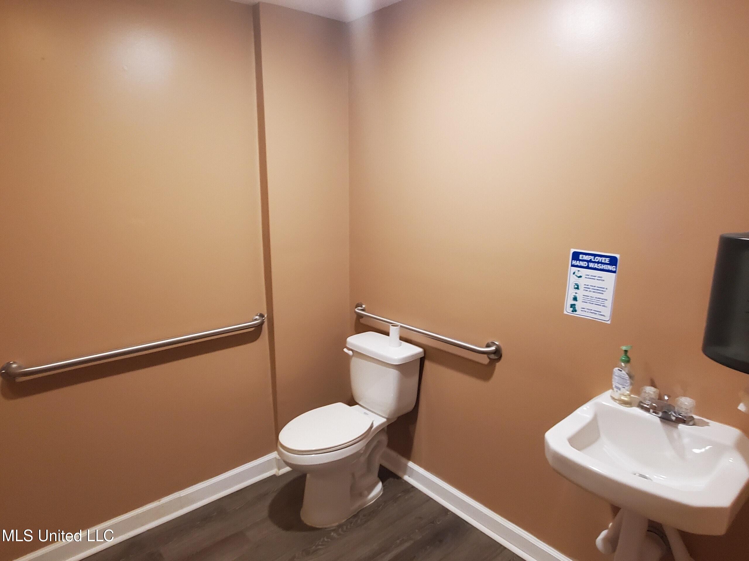 12473 Dedeaux Road Property Photo 7