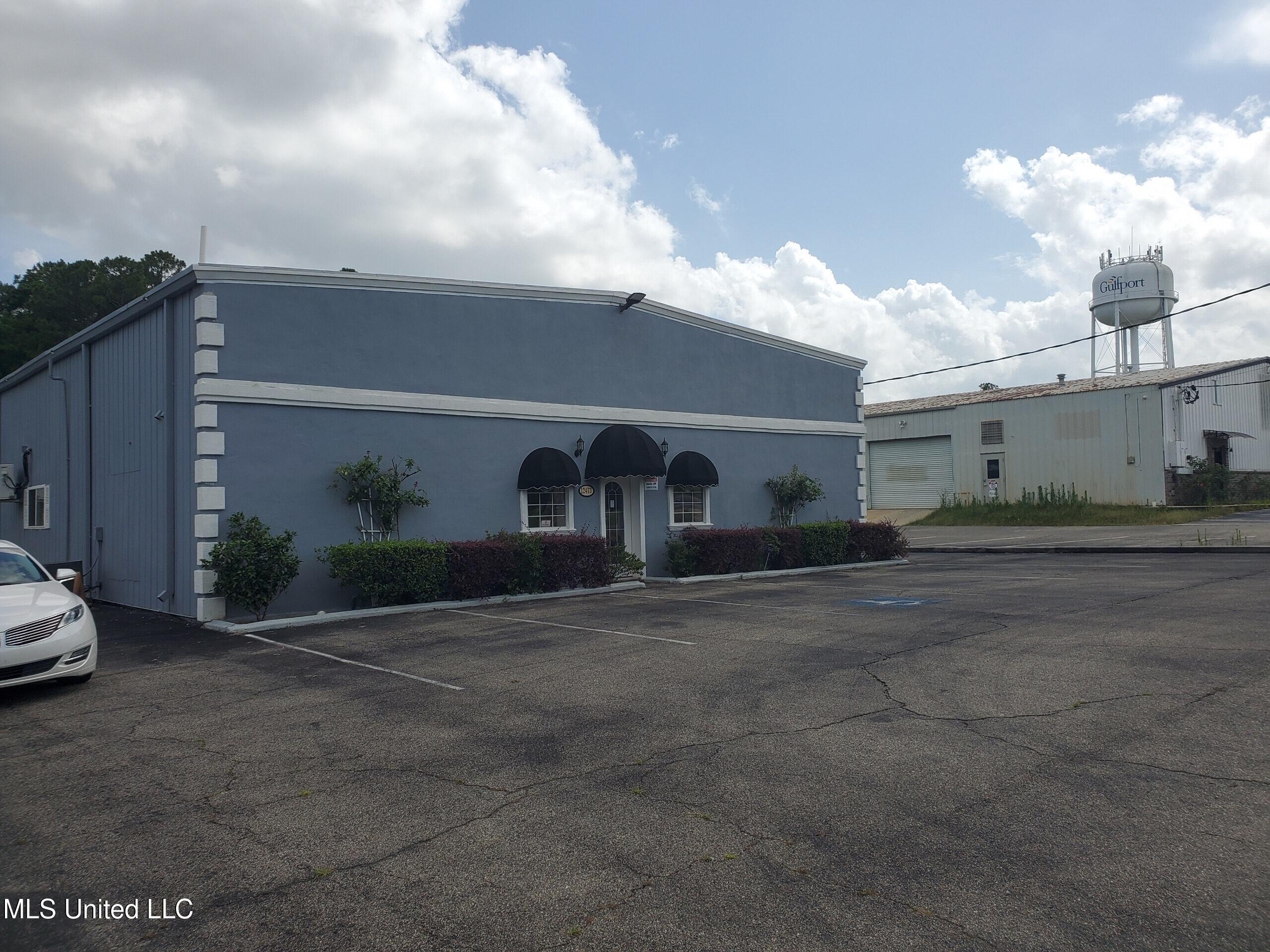 12473 Dedeaux Road Property Photo 13