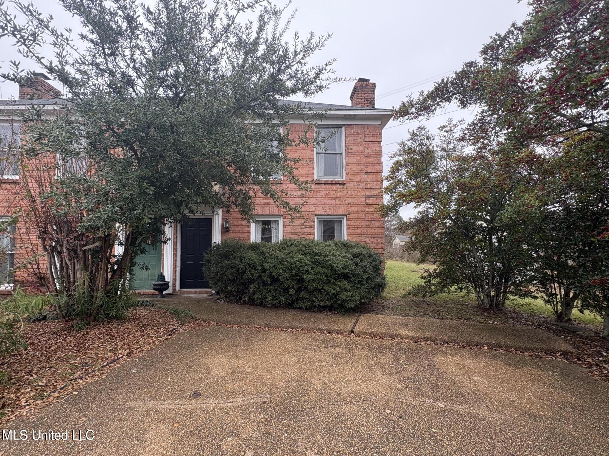 12 River Run Drive Property Photo 1