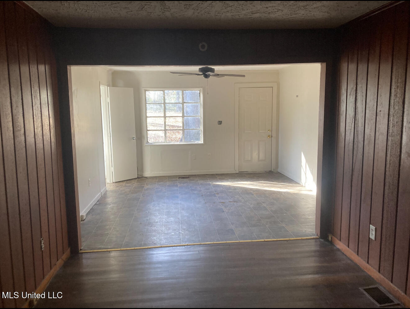 2871 Woodside Drive Property Photo 14