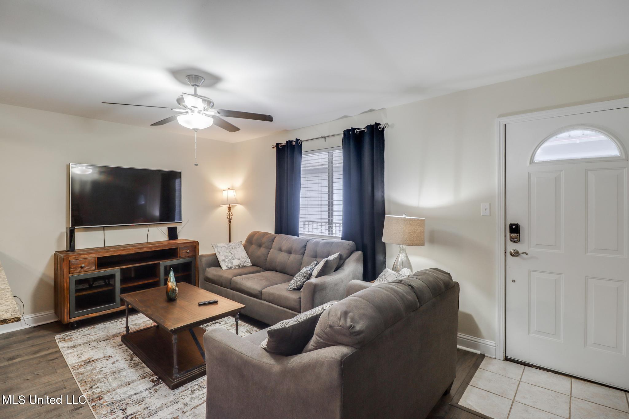 1664 Beach Boulevard Property Photo 7