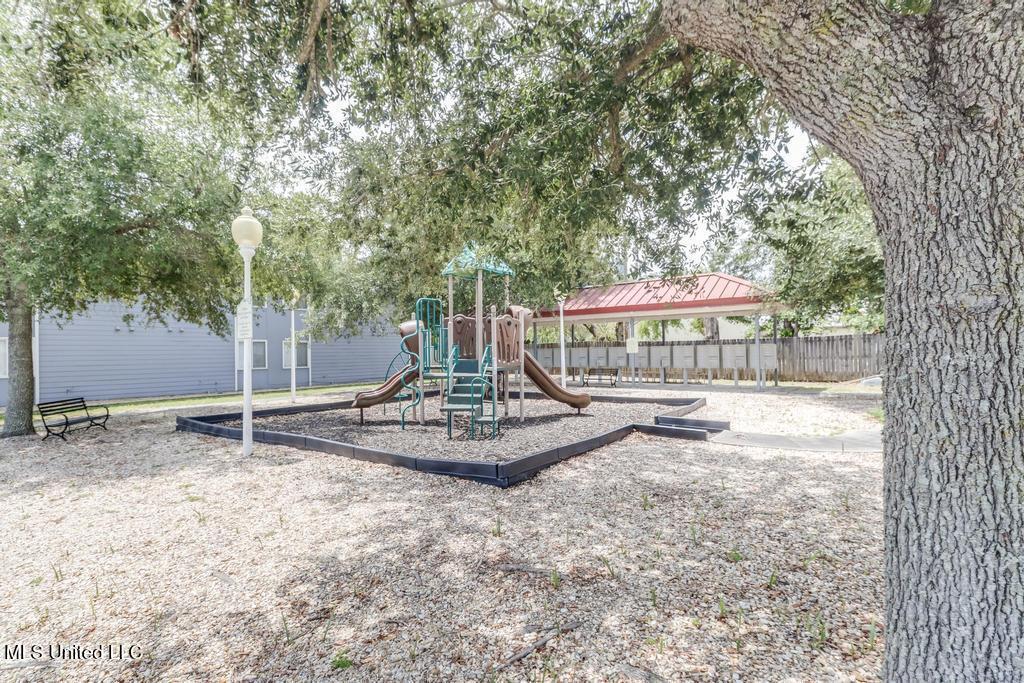 1664 Beach Boulevard Property Photo 15
