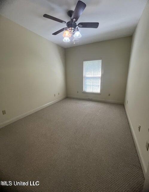 910 Jefferson Drive Property Photo 12