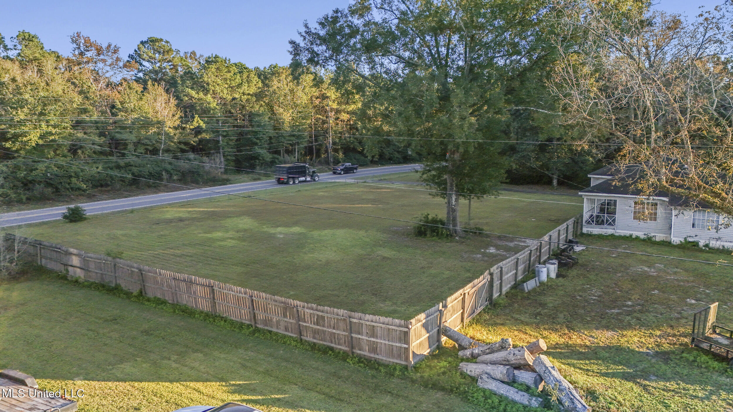 10305 Highway 57 Property Photo 17