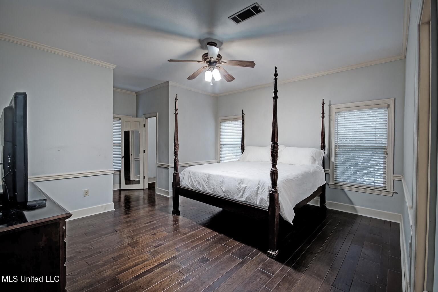 8 Moss Forest Place Property Photo 13