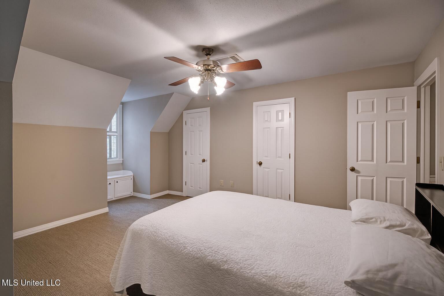 8 Moss Forest Place Property Photo 16