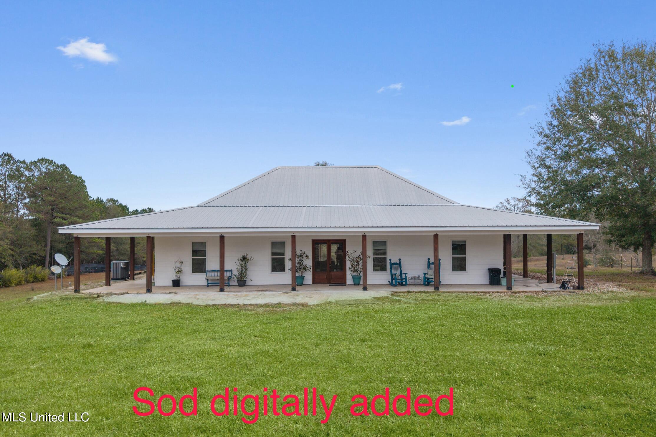 92 Sam Davis Drive Property Photo 2