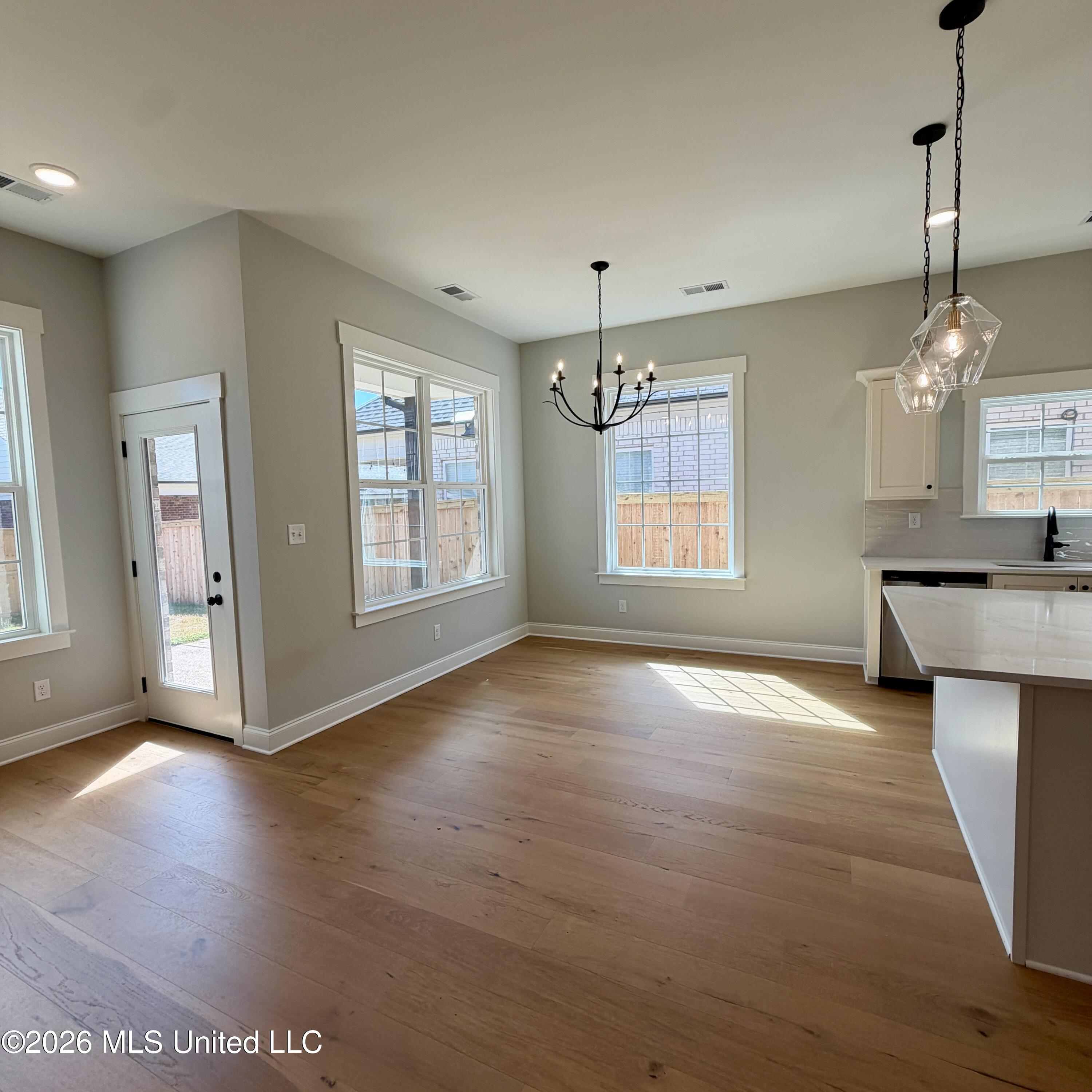 838 W Quitman Court Property Photo 12