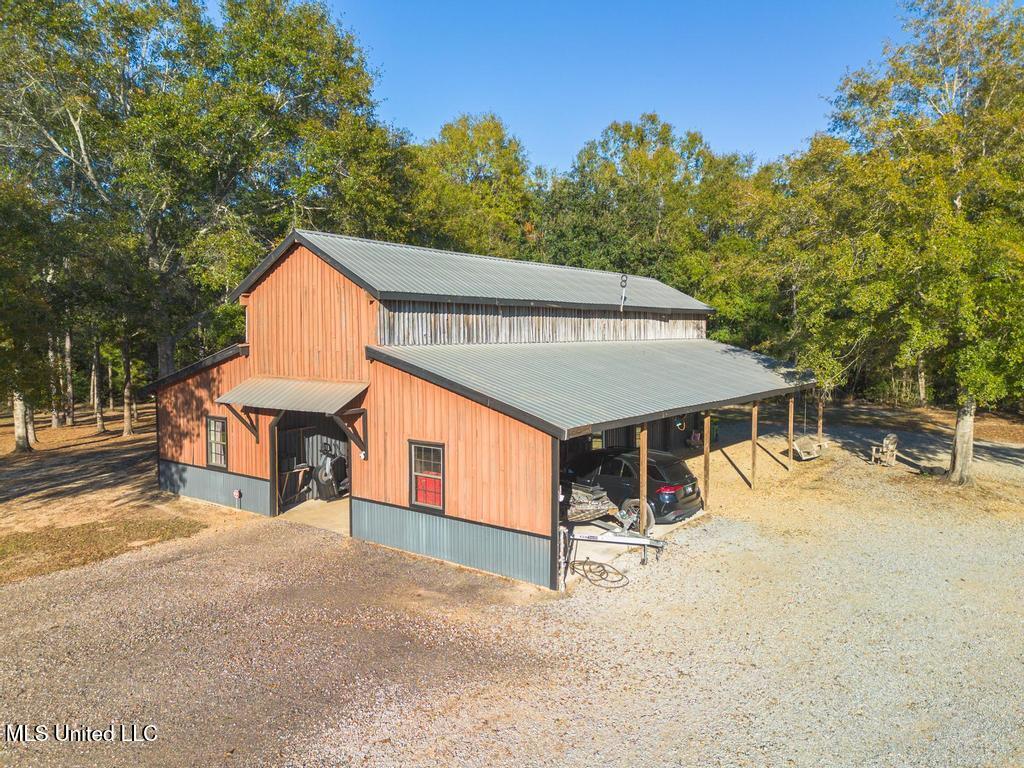 5220 Cowart Road Property Photo 4