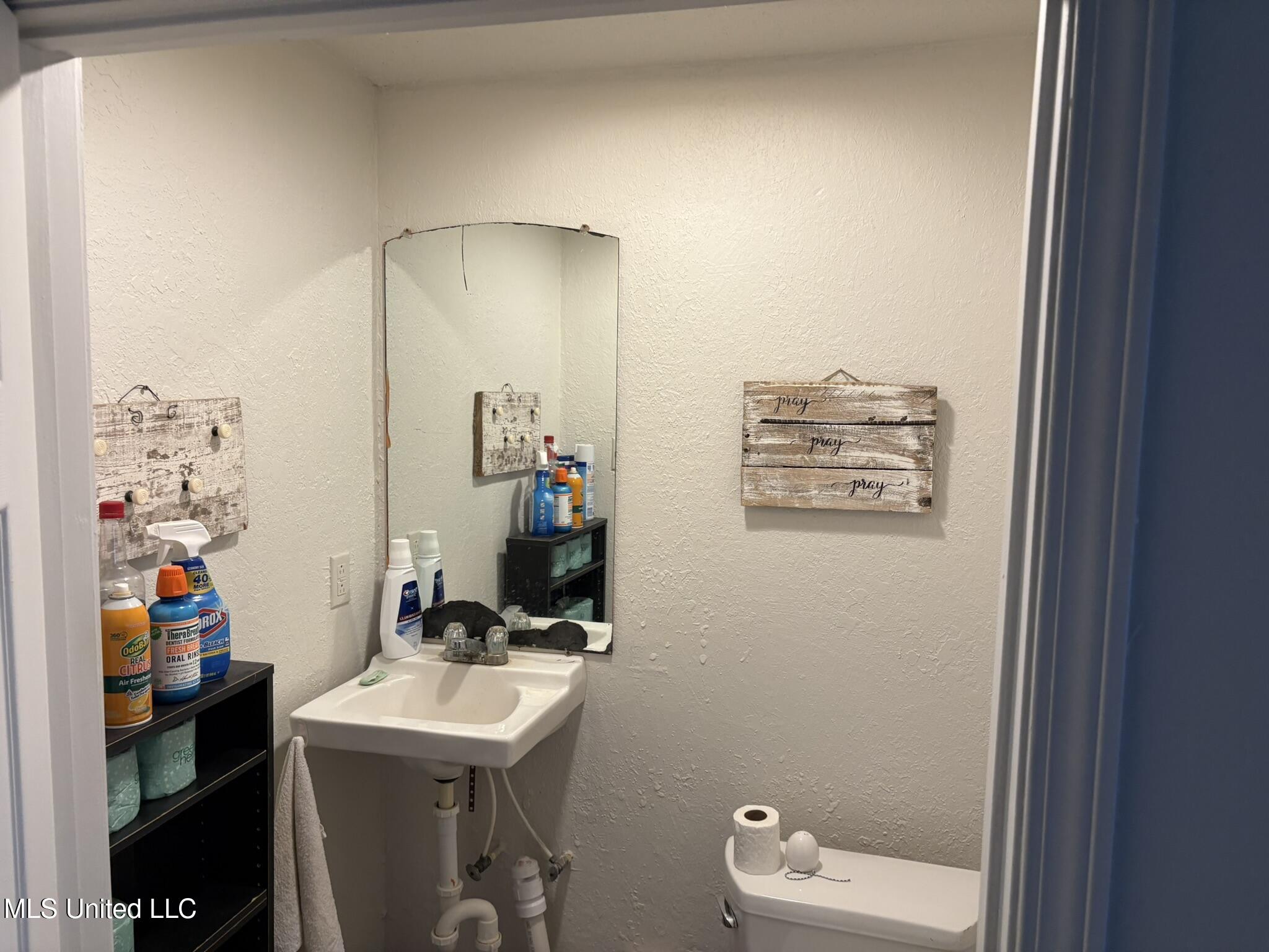 111 E Jackson Street Property Photo 6