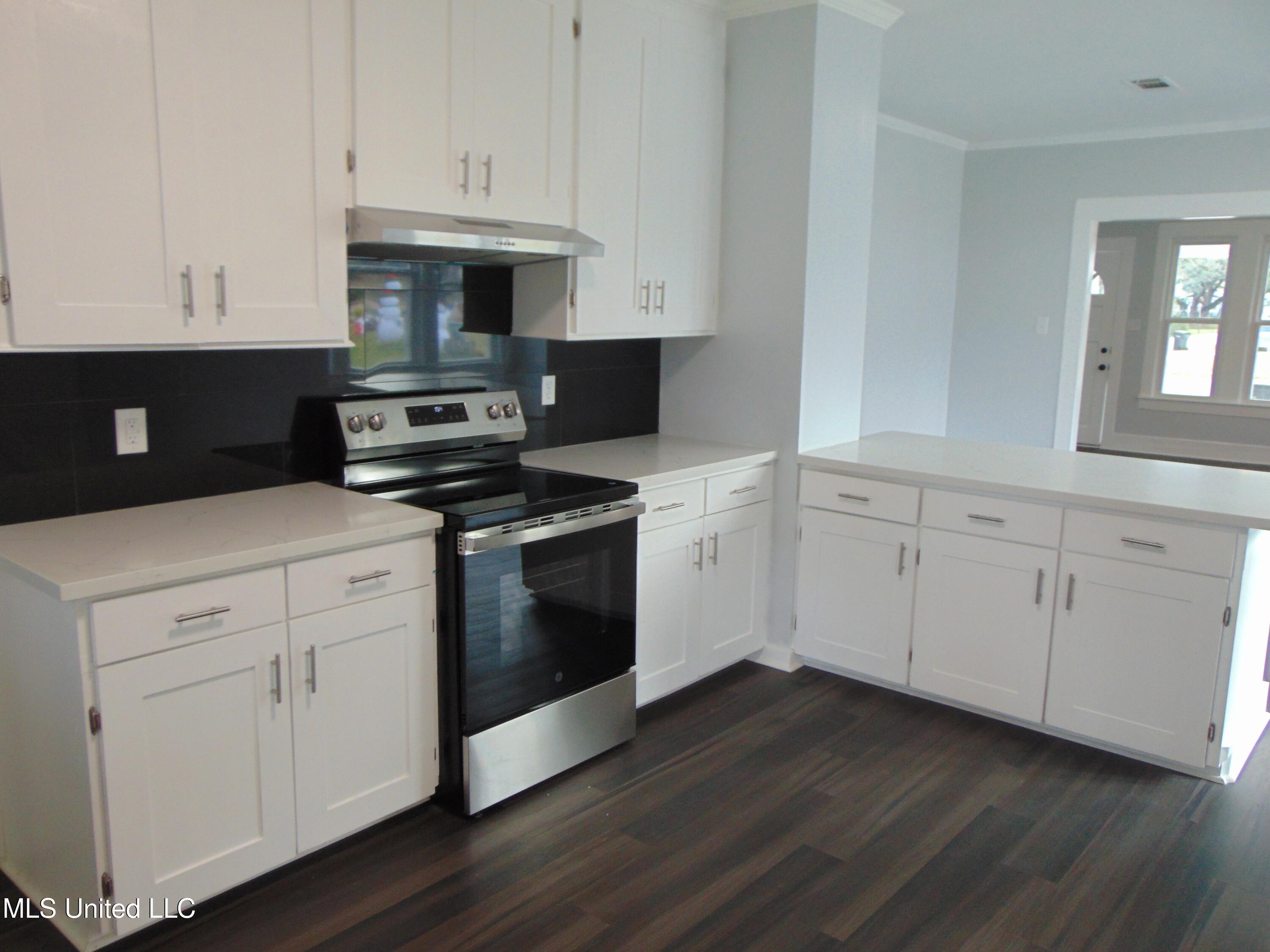 805 Lee Avenue Property Photo 21