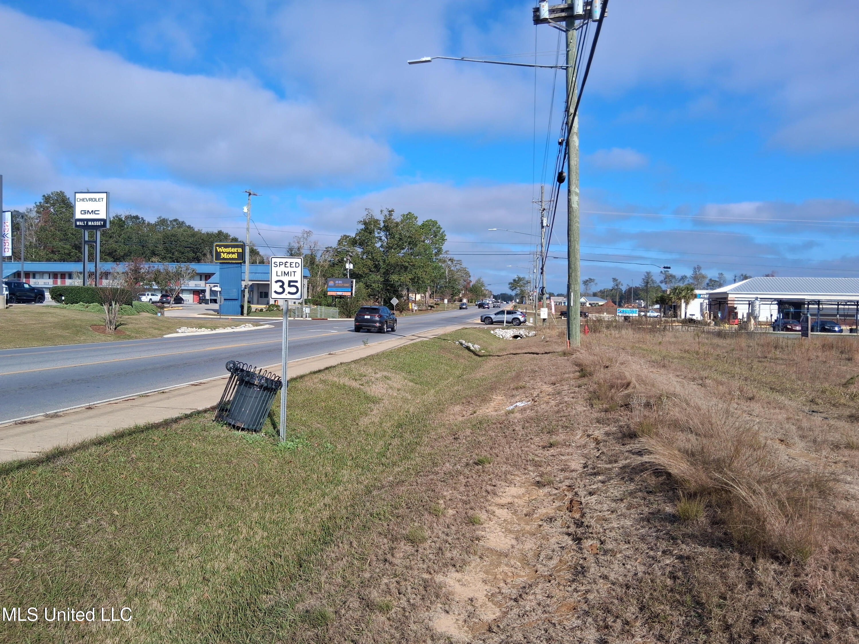 Old Highway 63 Property Photo 4