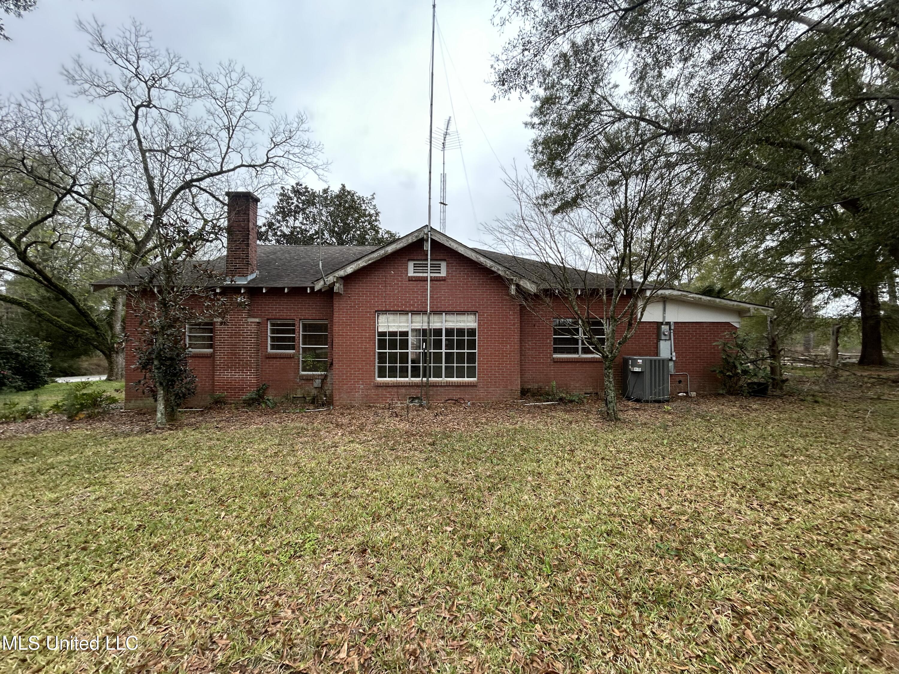 3607 Highway 43a Property Photo 10