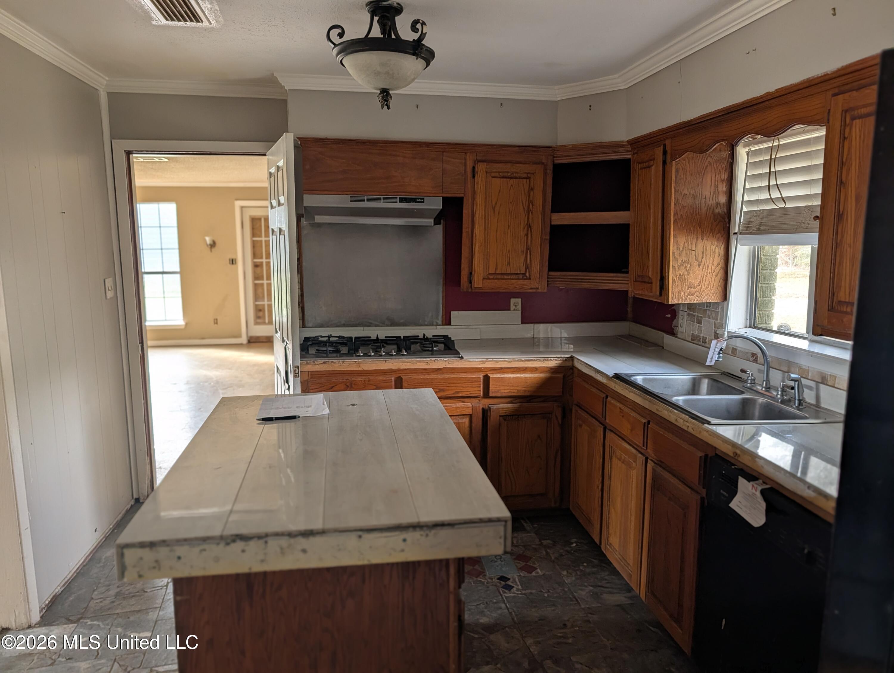 14106 Lavelle Drive Property Photo 6