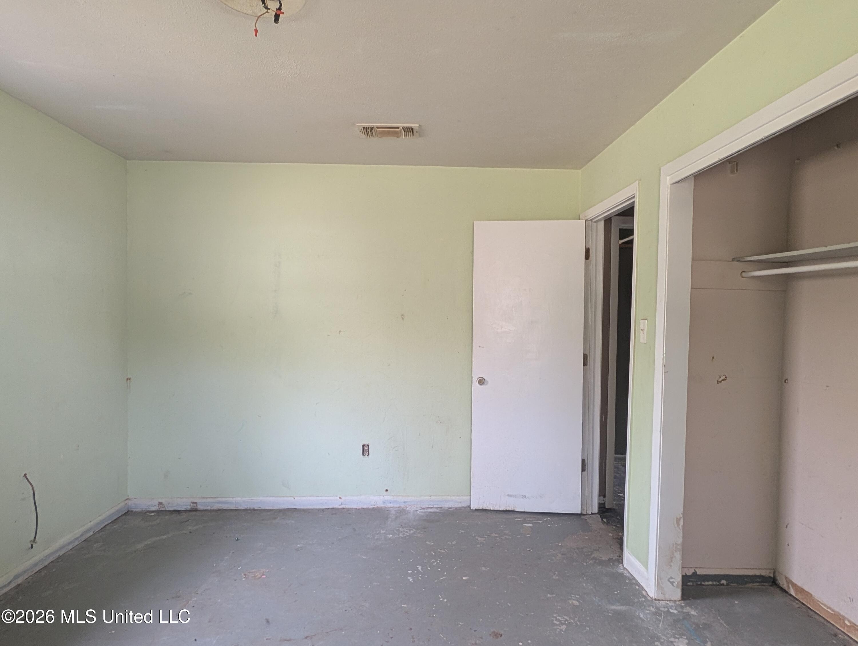14106 Lavelle Drive Property Photo 8