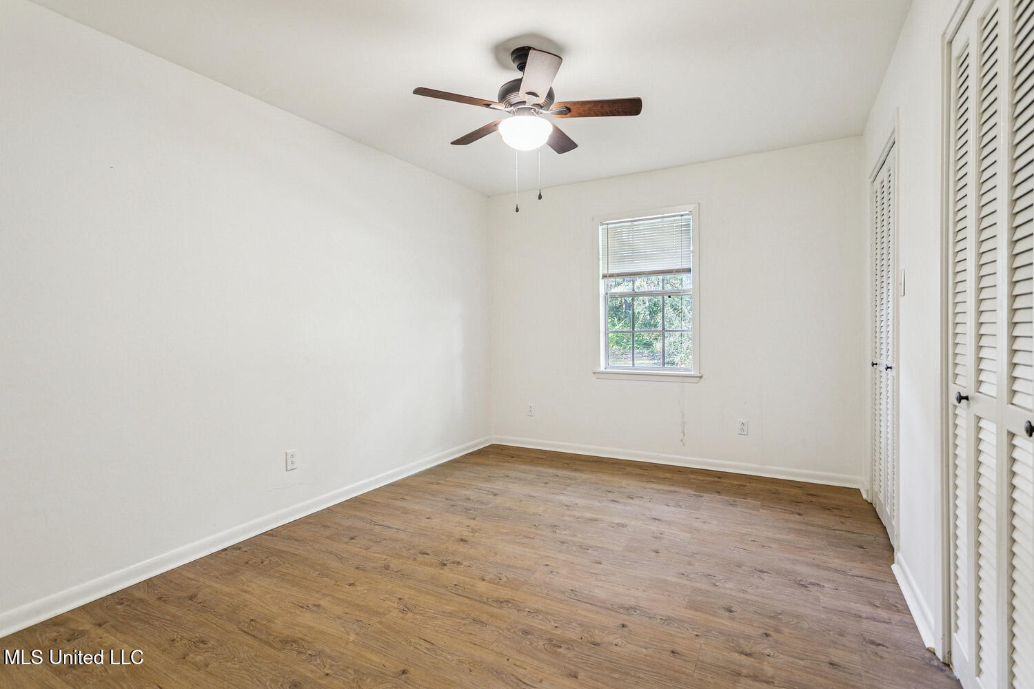 427 Lakeview Avenue Property Photo 11
