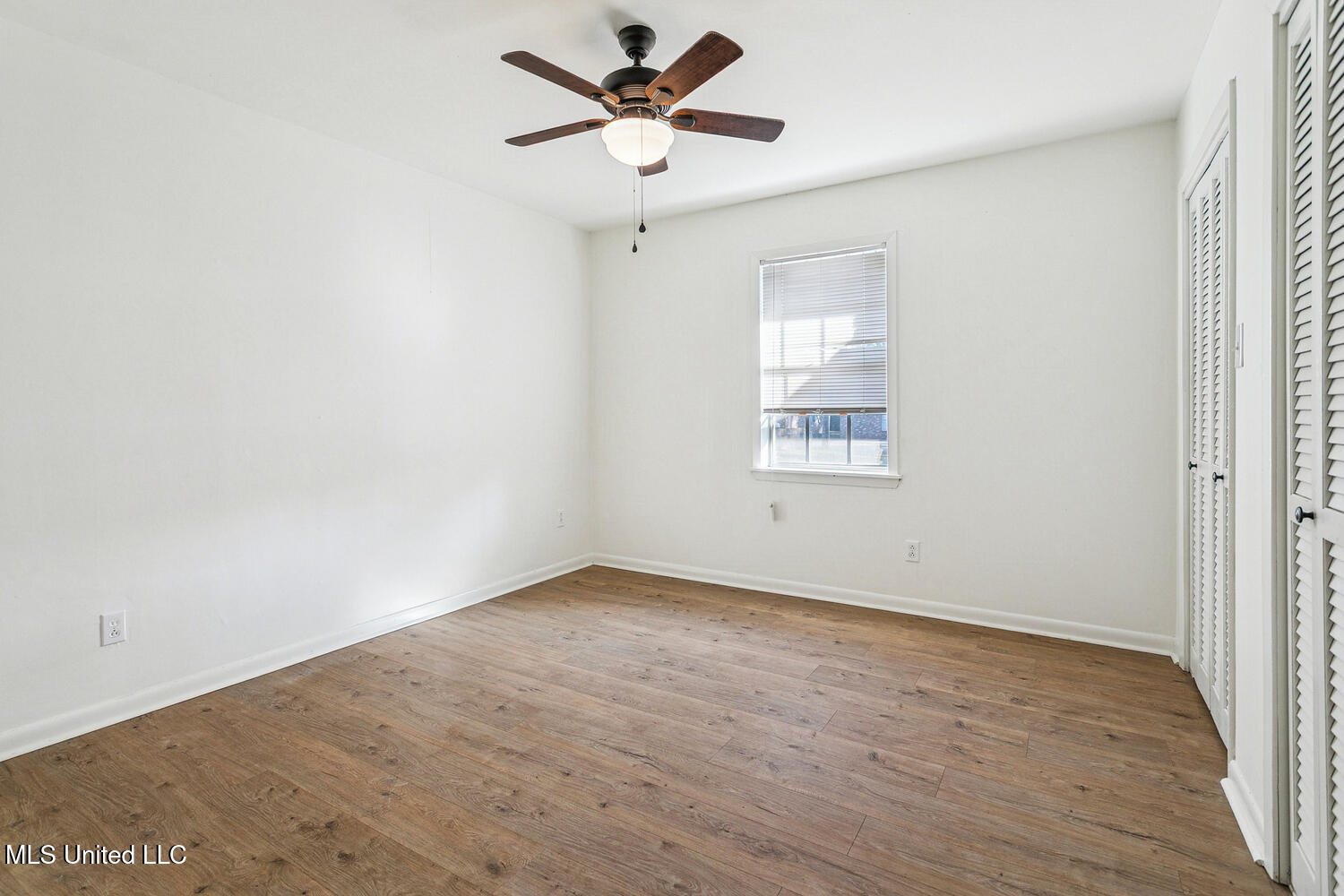 427 Lakeview Avenue Property Photo 12