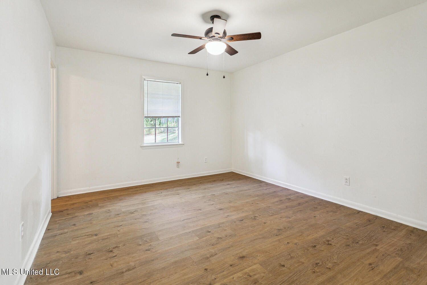 427 Lakeview Avenue Property Photo 13