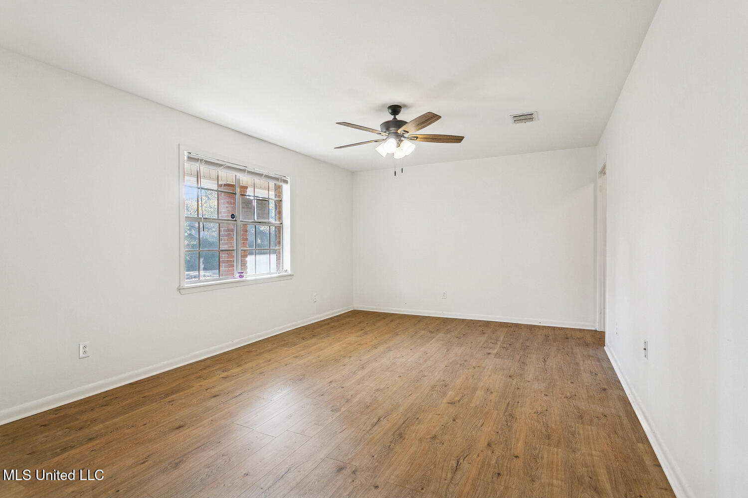 427 Lakeview Avenue Property Photo 14