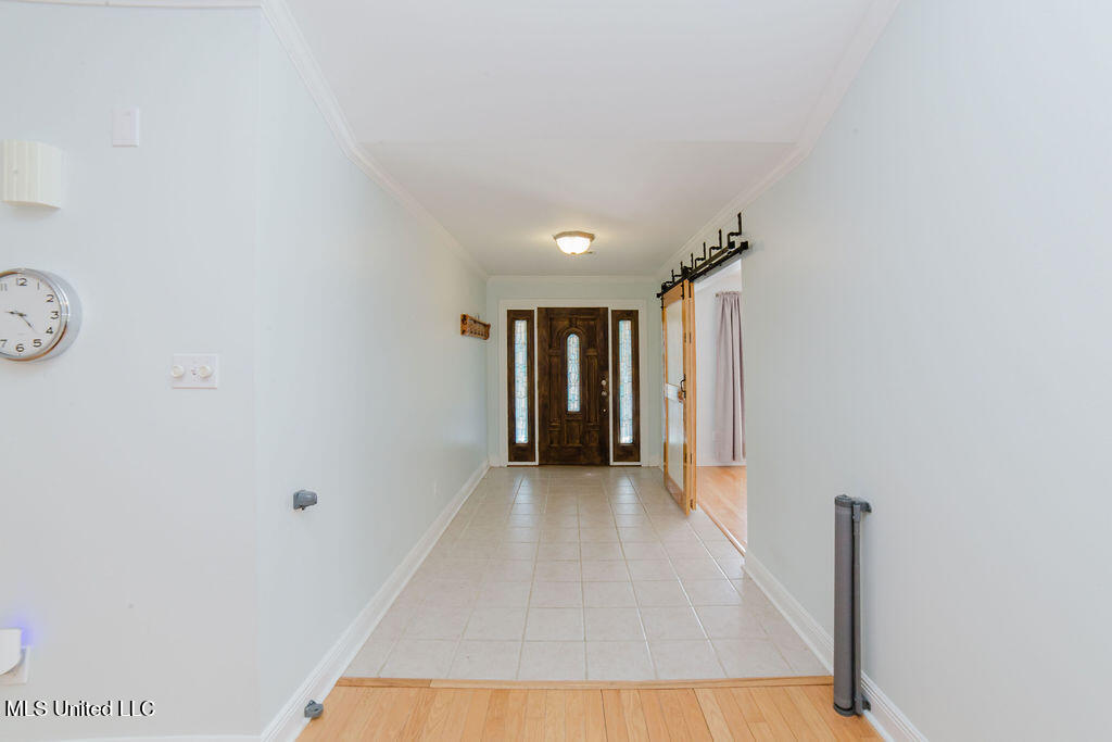 1803 Henderson Street Property Photo 6