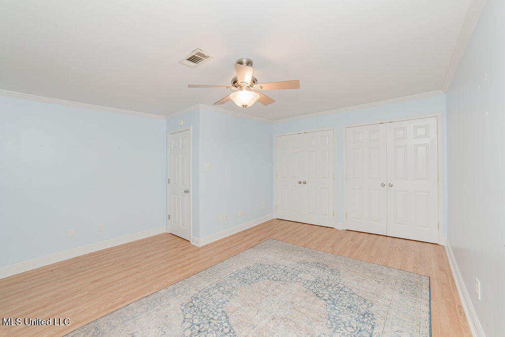 1803 Henderson Street Property Photo 29