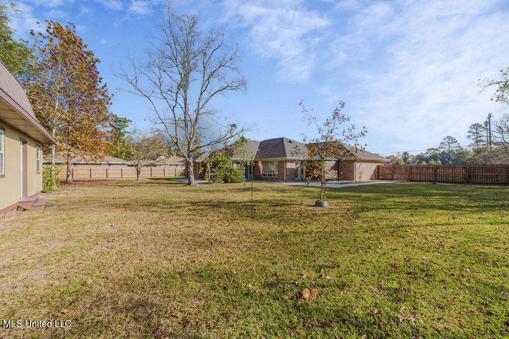 1803 Henderson Street Property Photo 49