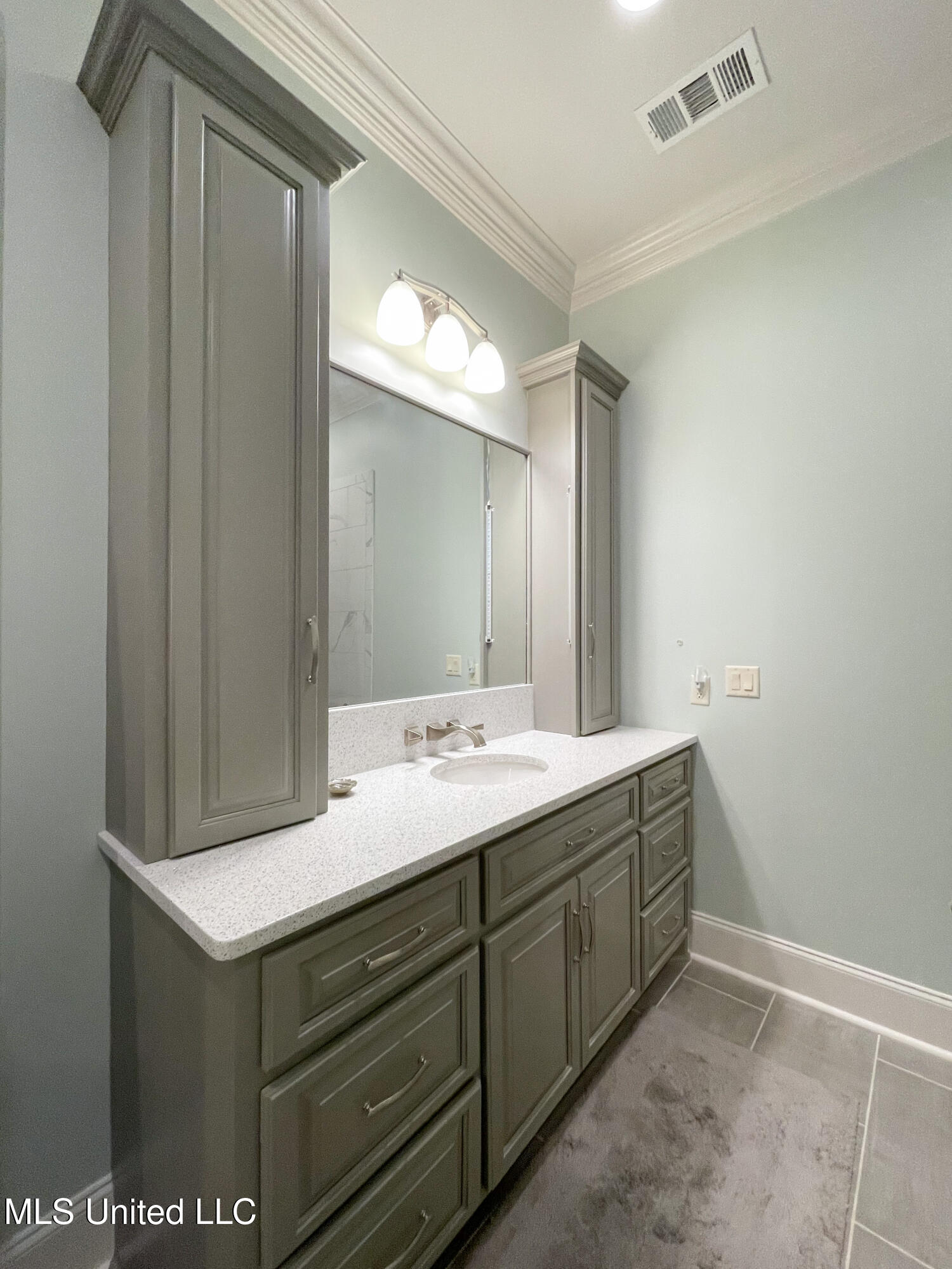 3010 Highlands Circle Property Photo 38