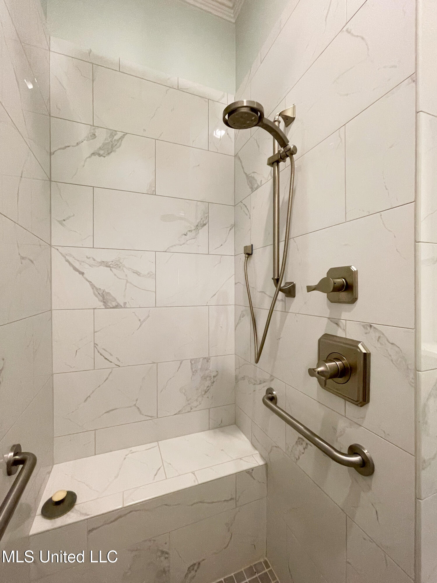 3010 Highlands Circle Property Photo 39