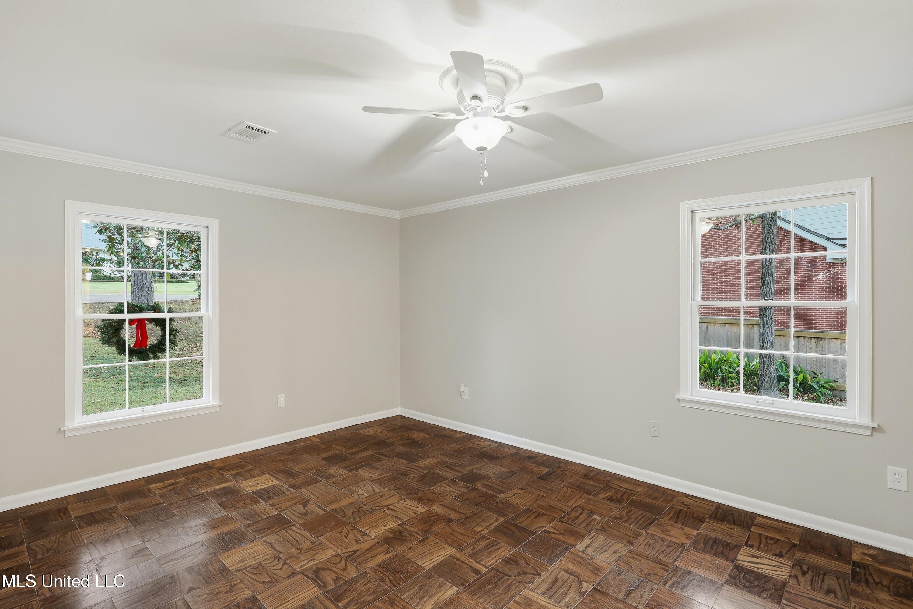 2040 Brecon Drive Property Photo 37