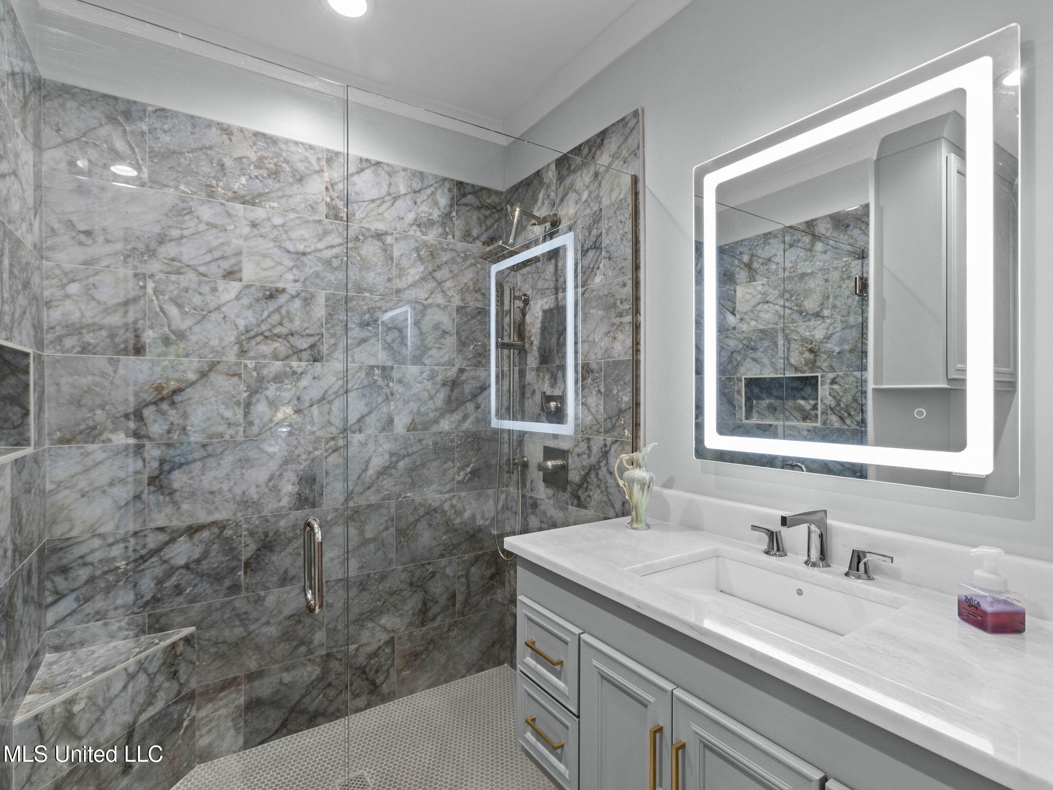 108 Cove Lane Property Photo 29