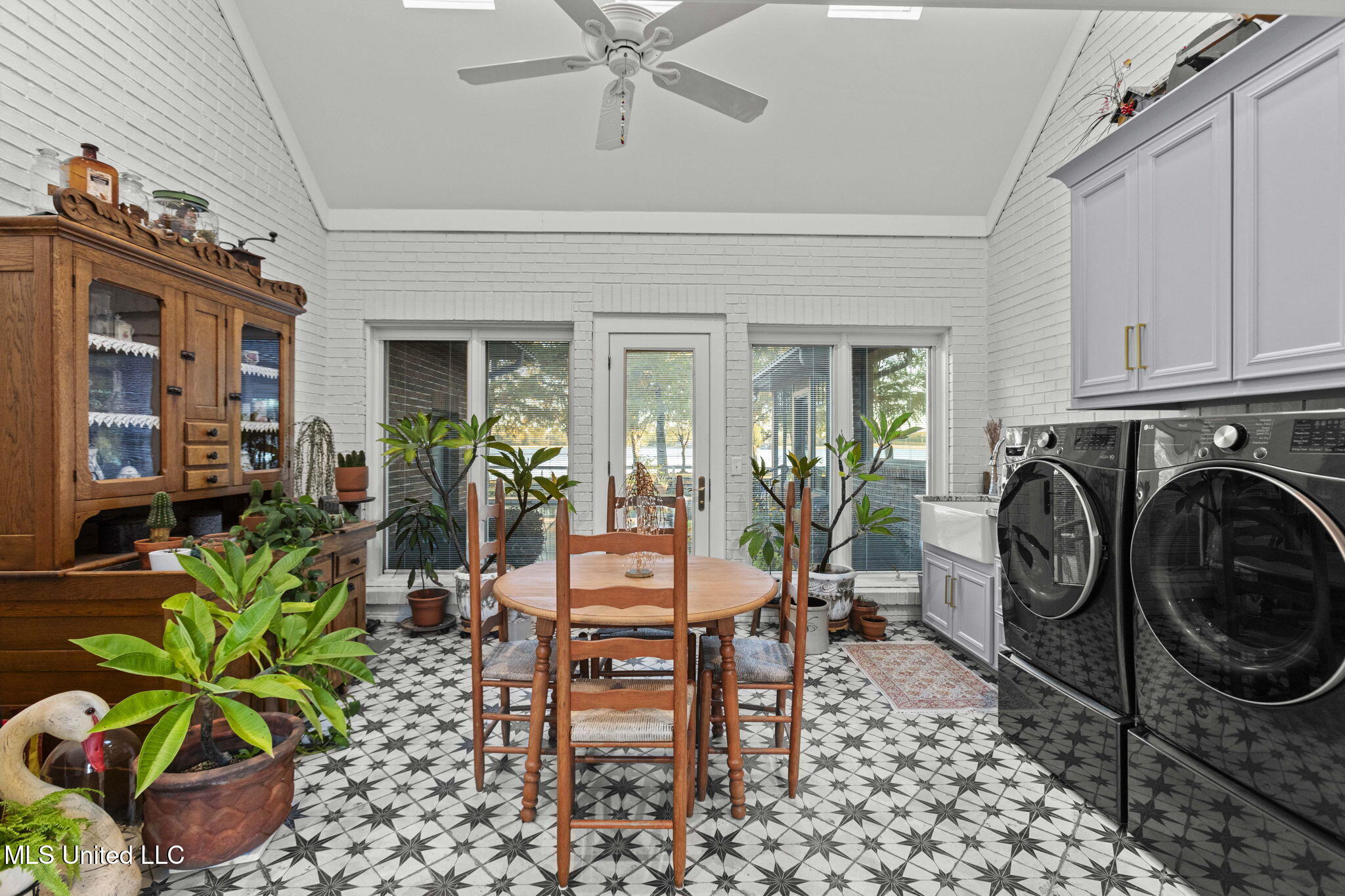 108 Cove Lane Property Photo 42